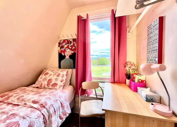 Private Room Tiny With Shared Bathroom Near Seatac Airport And Downtown Seattle
